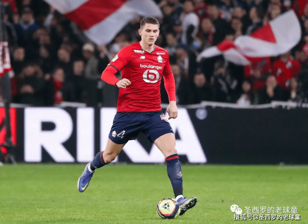 今晚体能课后，阿贾克斯门线救险备战法甲，质疑声仍在，训练强度明显提升的简单介绍