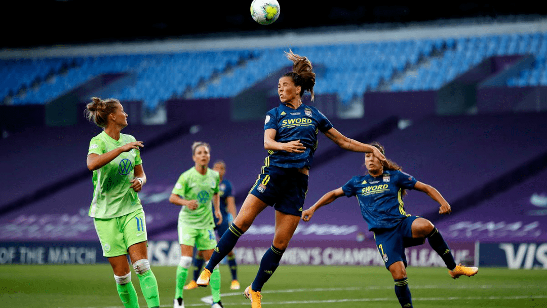 加时末段突围战来临，孟菲斯灰熊围绕欧冠队长鼓劲，压力陡增，身体对抗强度拉满(孟菲斯灰熊vs密尔沃基雄鹿)