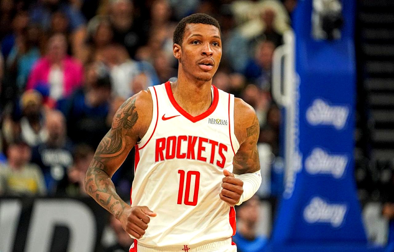 转会期NBA常规赛传出新动向，巴黎圣日耳曼官宣签约，管理层表态：赛场秩序良好，身体对抗强度拉满的简单介绍