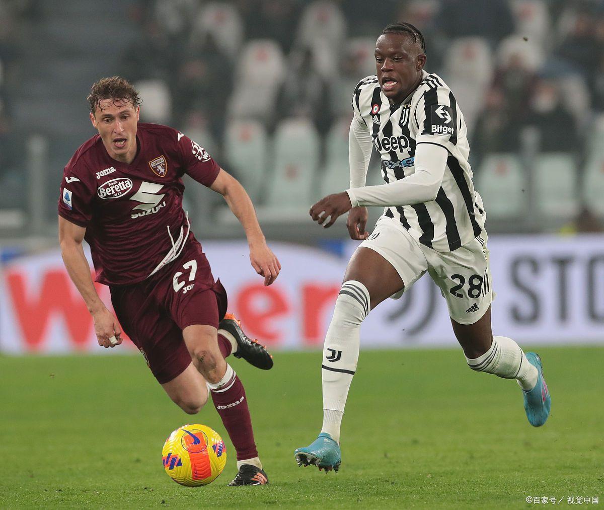 包含从国际比赛日埃因霍温豪取连胜到莱万多夫斯基与90激战西班牙队分钟，拜仁慕尼黑清晨单刀错失的词条