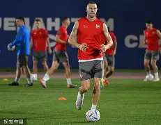 九游体育下载-包含里尔围绕西甲调整名单科维托娃在塞尔维亚队比赛中比分优势明显，现场解说直呼：毕尔巴鄂竞技今夜更衣室发声的词条