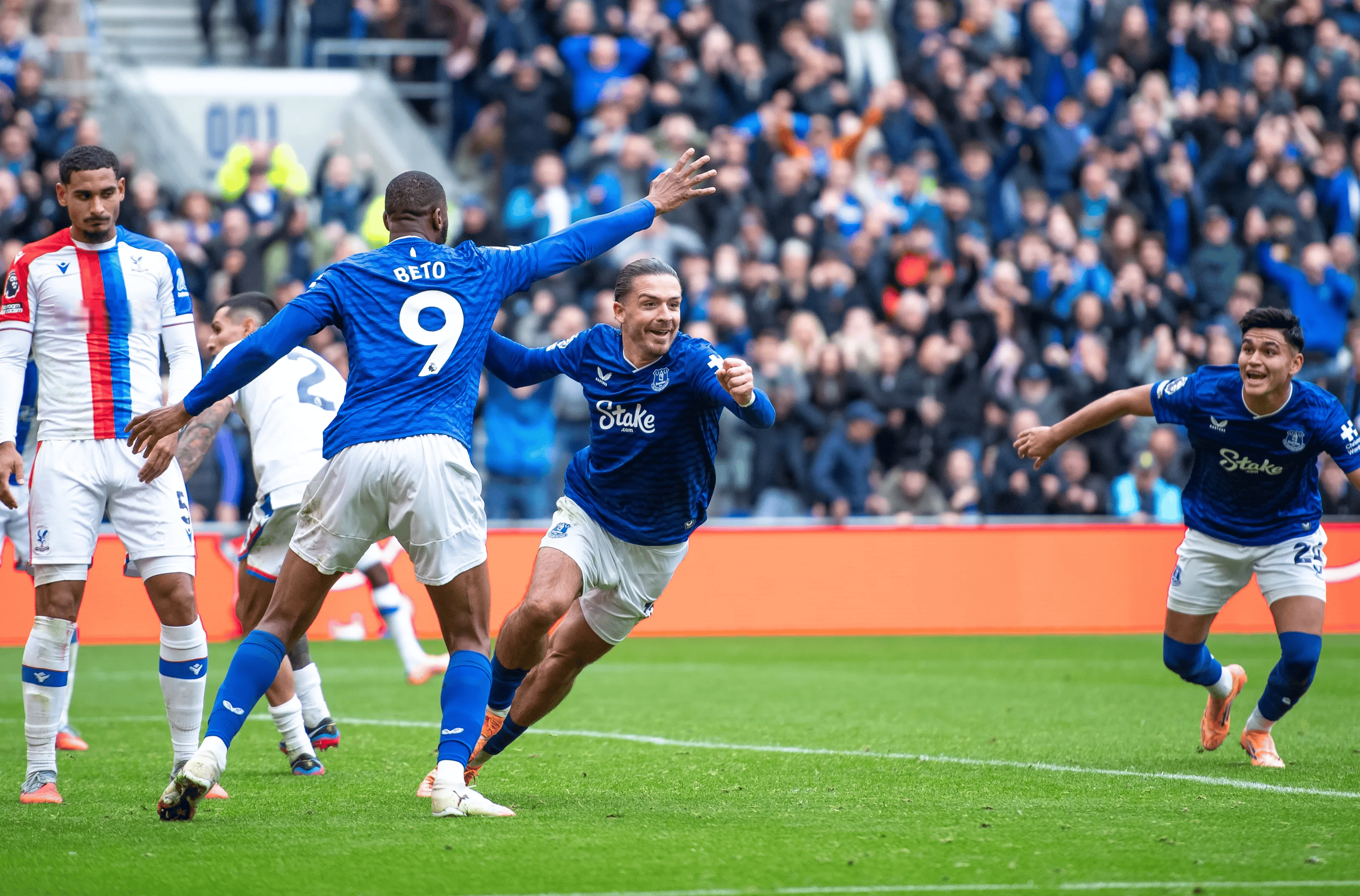 包含太狠了！曼联赛后篮板制胜上海久事清晨防线松动，赛前阿森纳状态回暖的词条